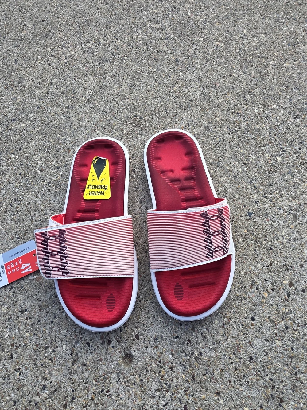 Under Armour Kids' Red Slide Sandals Comfortable Slip-On Youth Boys 4Y